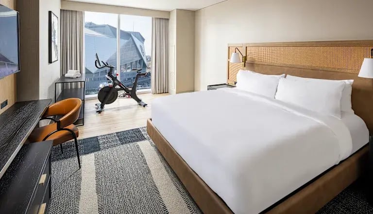 Peloton_King_Room